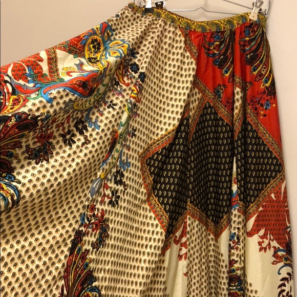 Women’s beautiful long multicolored maxi skirt - Picture 4 of 5